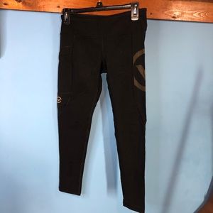 Virus Compression Leggings Small